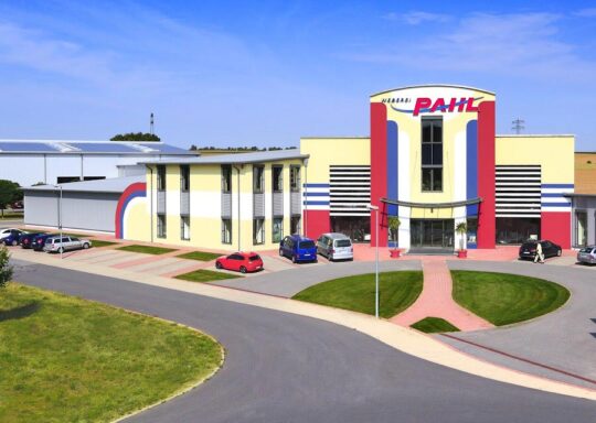 Außenansicht Weberei Pahl Outlet Külsheim